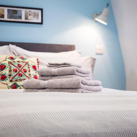 Luxury Bed Just Off The Canal Hotel Londres Exterior foto